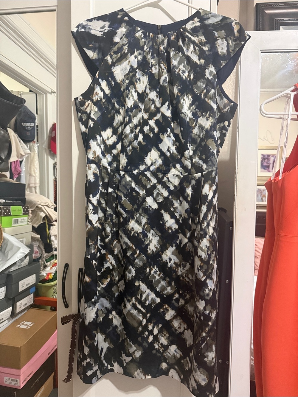Ann Taylor Black, White & Olive Abstract Midi Dress